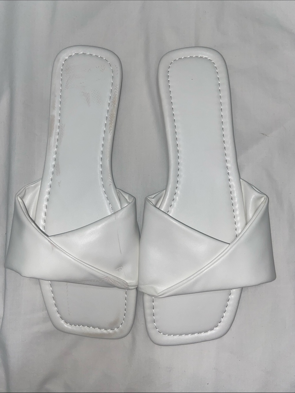 White Slide Sandals with Twisted Strap - Women